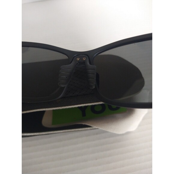 Enkeeo Black Polarized Sports Sunglasses with case cloth and card lightweight - Picture 4 of 14